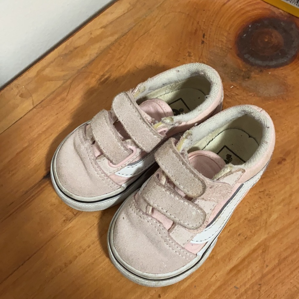 Pink vans - Picture 2 of 3